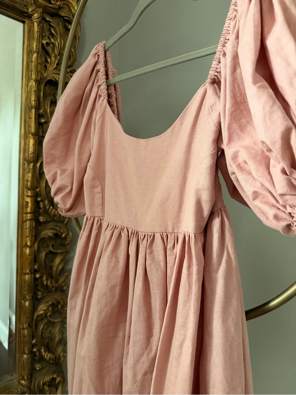 NWT Bali ELF Strawberry Fields Puff-Sleeve Mini Dress